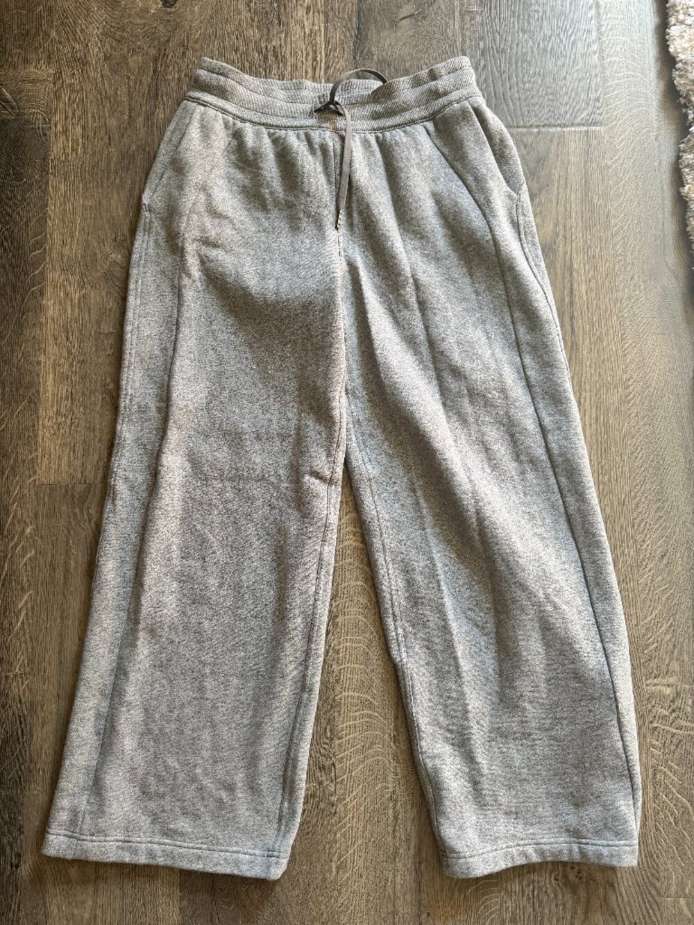 Lululemon Scuba Wide Leg Sweatpants Heathered Grey Size Medium